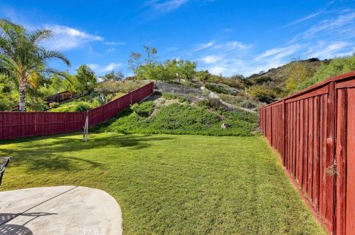 29205 Sunswept Dr, Lake Elsinore CA  92530-7247 exterior