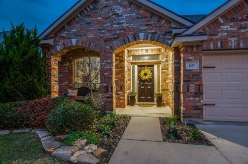 637 Bareback Ln, Fort Worth TX  76131-3121 exterior