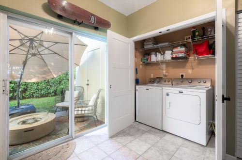 828 Kokomo Key Ln, Delray Beach FL  33483-6027 exterior