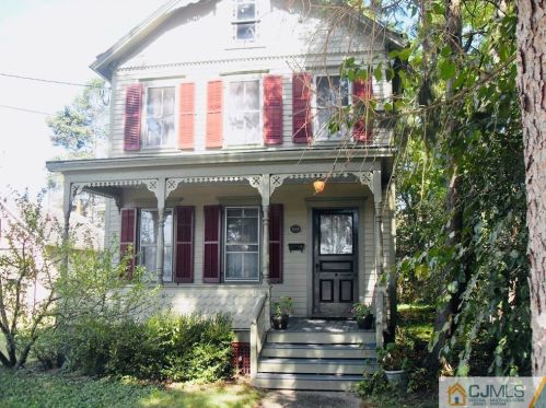 160 Main St, East Brunswick NJ  08816-4444 exterior