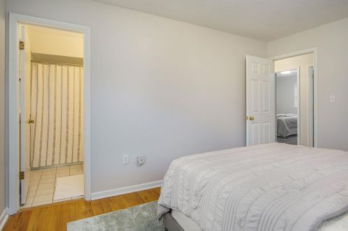 51823 Cheryl Dr, Granger IN exterior