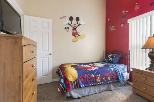 8090 Indian Creek Blvd, Kissimmee FL 34747-2783 exterior