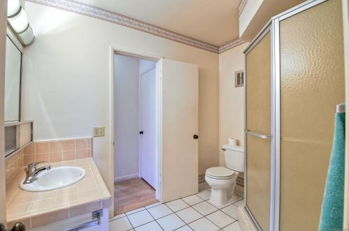 2980 Nichols St, San Diego CA  92106-3425 exterior