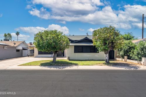 4427 Citrus Way, Glendale, AZ 85301-4810