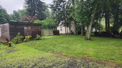 23 Cedar Ln, Chatham Township NJ 07928-1150 exterior