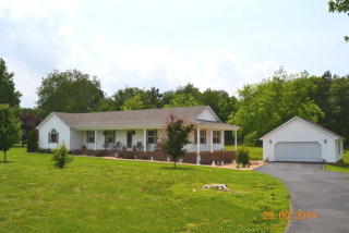 1041 Willoughby Rd, Paris, TN 38242-8545