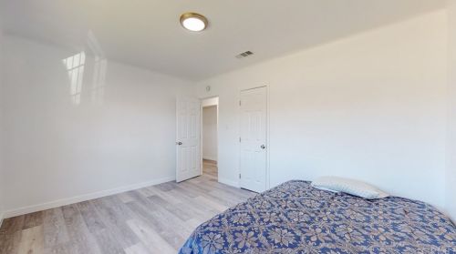 736 Montebello Blvd, Montebello CA 90640-2534 exterior