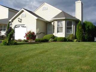 5 Windsor Pl, Albany, NY 12209-1155