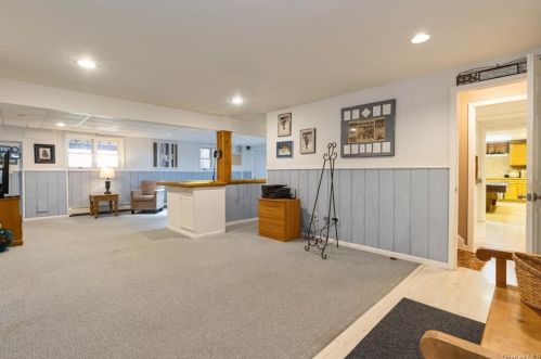 1 Lenni Lenape Ct, Stony Point NY  10980-3438 exterior
