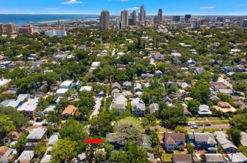 165 13th Ave, Saint Petersburg, FL 33706-4257