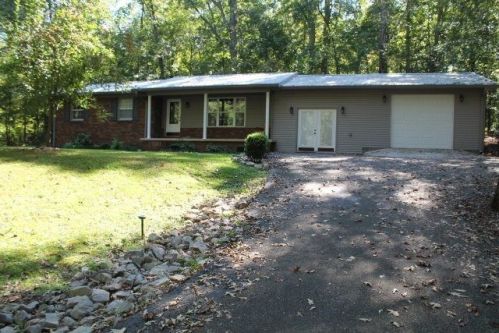 1255 Flatwoods Rd, Camden, TN 38320-6227