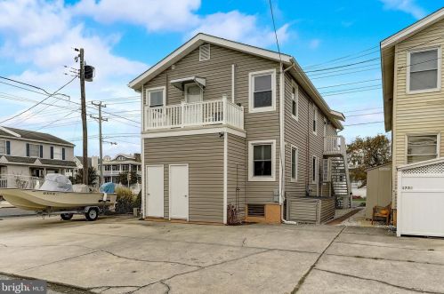 1761 West Ave, Ocean City NJ  08226-3054 exterior