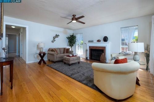 1915 Pine St, Pacheco, CA 94553-2643