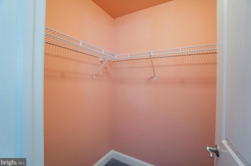 2054 Canyon Creek Rd, Gilbertsville PA  19525-7000 exterior