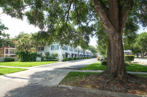 623 Amelia St, Orlando, FL 32803-5385