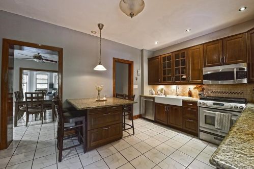11 Van Corlear Pl, Bronx, NY 10463-6706