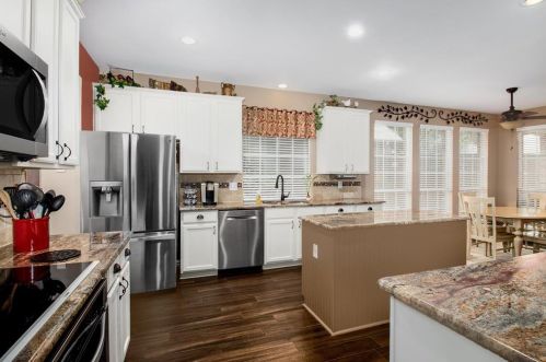 4217 Tiffany Dr, Lewisville TX  75022-0951 exterior
