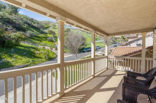 815 Vista Grande Dr, Santa Paula CA  93060-1335 exterior