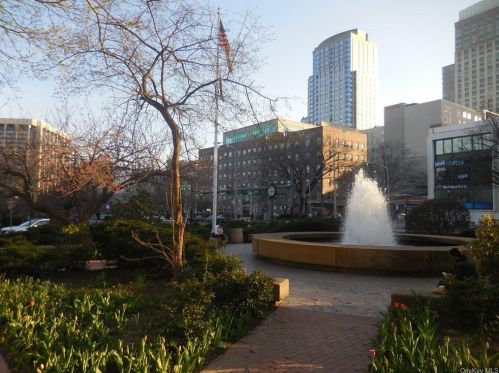 2 Westchester Ave, White Plains NY  10601-3529 exterior