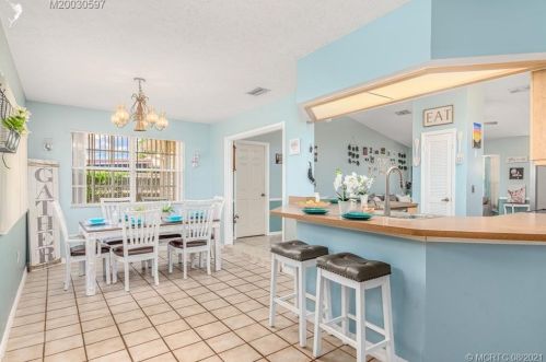 381 Gulfstream Ave, Fort Pierce FL  34983-1218 exterior