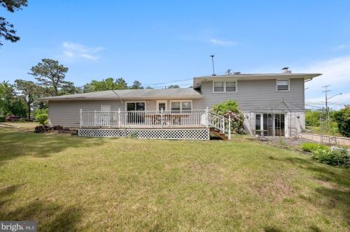 100 Spring Ter, Browns Mills NJ  08015-6502 exterior