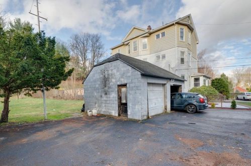150 Gold St, New Britain CT  06053-3788 exterior