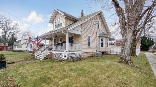 65 Lincoln St, Pataskala, OH 43062-8895