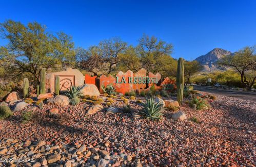 2116 Buck Rdg Pl, Tucson AZ exterior