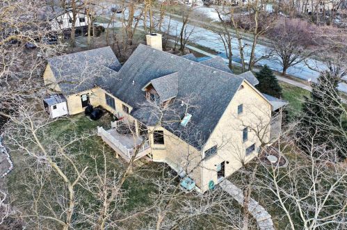 10024 Hedwig Dr, Dyer, IN 46373-9235