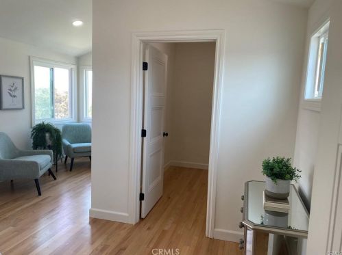 1143 23rd St, Manhattan Beach CA  90266-2927 exterior