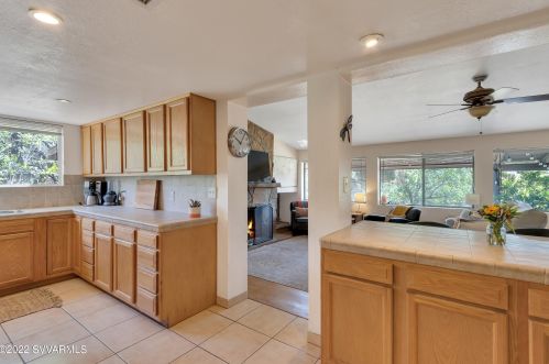 2060 Grasshopper Ln, Sedona AZ 86336-4556 exterior