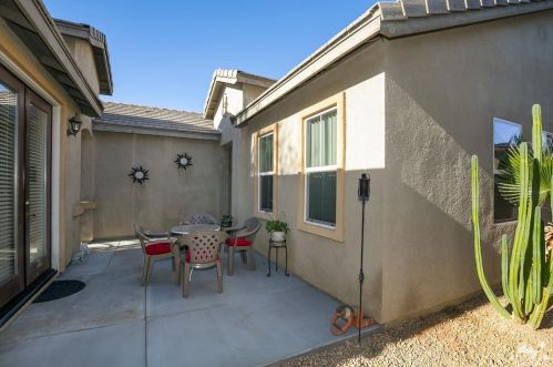 82730 Matthau Dr, Indio CA  92201-8590 exterior