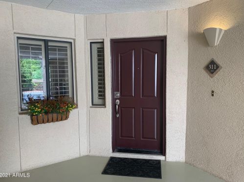 5104 32nd St, Phoenix AZ  85018-1473 exterior