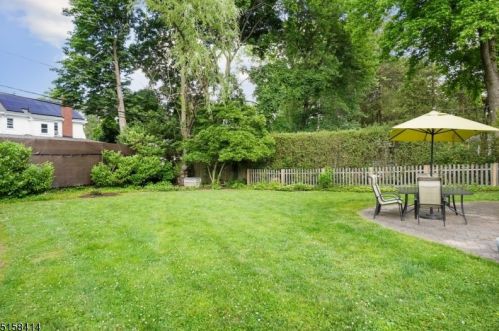 42 Warren Ct, South Orange NJ  07079-2336 exterior