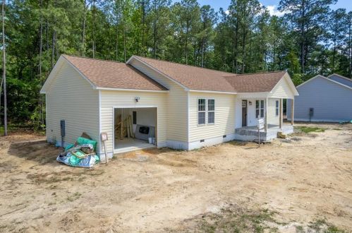 3416 Green Valley Rd, Fayetteville, NC 28311-7600