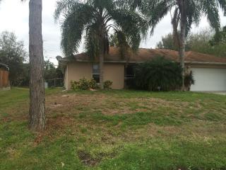 1087 Persian Ln, Sebastian, FL 32958-5409