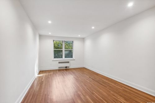 182-25 Wexford Ter, Jamaica, NY