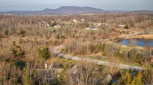 8 Silo Ln, Warwick NY  10990-2872 exterior