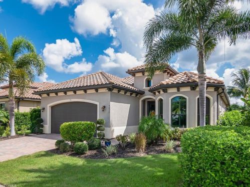 9092 Isla Bella Cir, Bonita Springs, FL 34135-7197