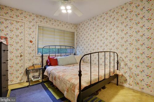 645 Ithaca Pl, East Windsor NJ 08520-5614 exterior