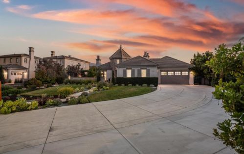 19265 Clayton Ave, Morgan Hill, CA 95037-2736