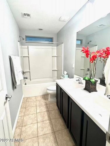 25911 107th Dr, Peoria, AZ 85383-8600