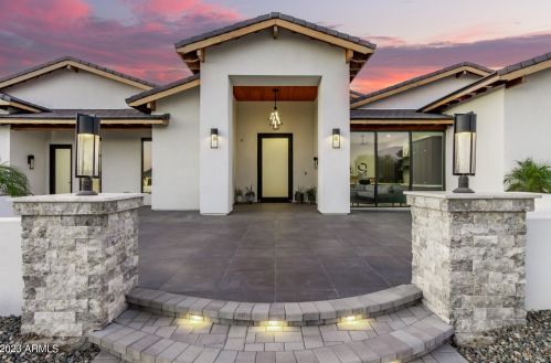 8702 Jenan Dr, Scottsdale, AZ 85260-5714