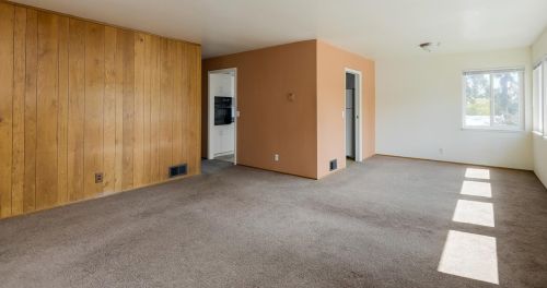 2280 Evergreen Dr, San Bruno CA  94066-1830 exterior