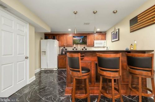 117 Alpine Dr, Leesburg VA  20175-6126 exterior