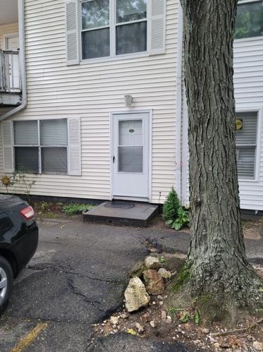 37 Greenwich Ave, Stamford, CT 06902-5000