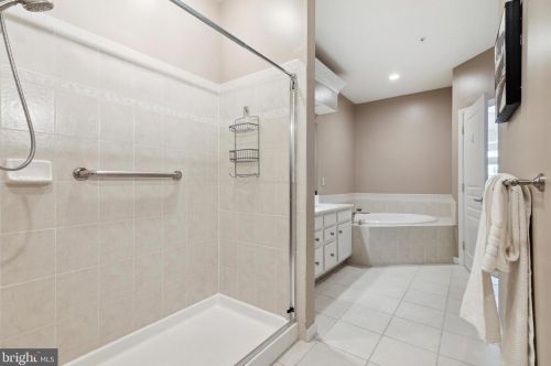 2106 Lilac Ct, Lansdale PA  19446-7611 exterior