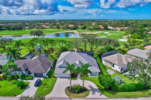 250 Silverado Dr, Naples, FL 34119-4651