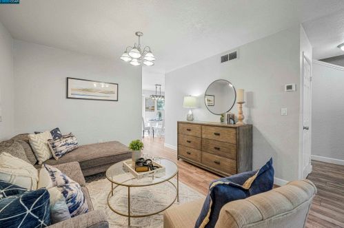 797 Military, Benicia, CA 94510-3542