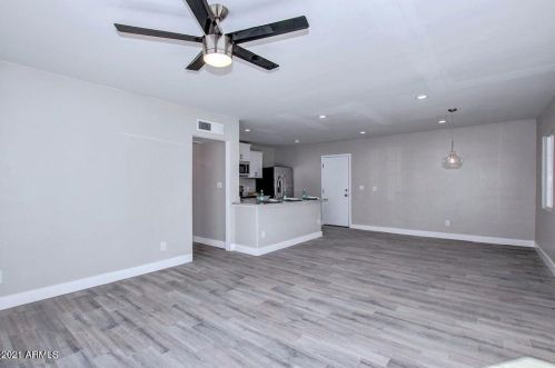 1814 17th Ave, Phoenix AZ  85007-1606 exterior